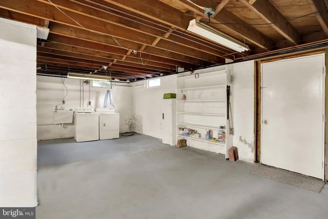 211 E RACE ST, Fleetwood, PA 19522