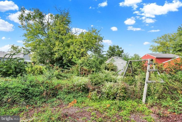 211 E RACE ST, Fleetwood, PA 19522
