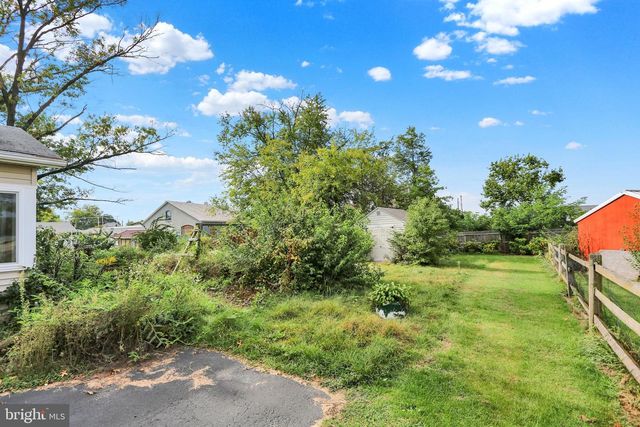 211 E RACE ST, Fleetwood, PA 19522