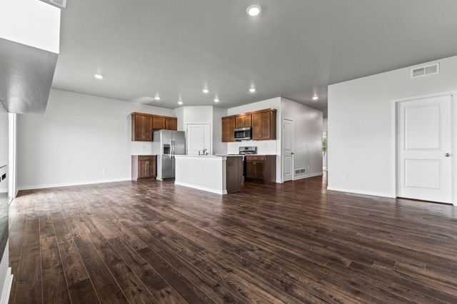 2816 SW Plaza Lane, Ankeny, IA 50023