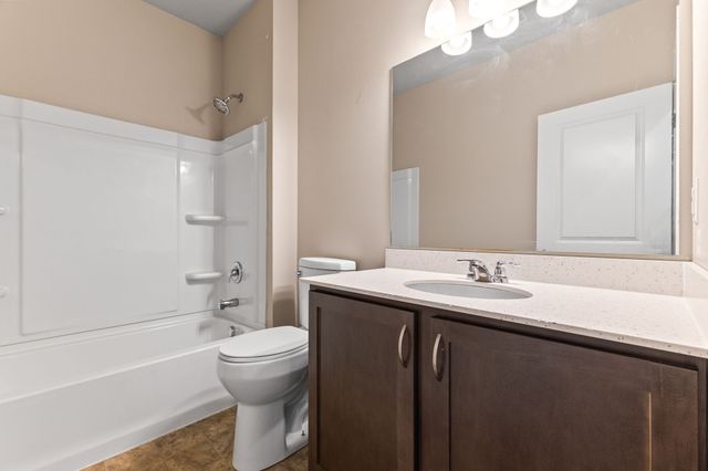 2816 SW Plaza Lane, Ankeny, IA 50023