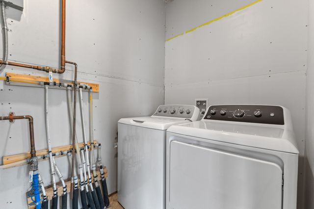 2816 SW Plaza Lane, Ankeny, IA 50023