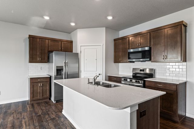 2816 SW Plaza Lane, Ankeny, IA 50023