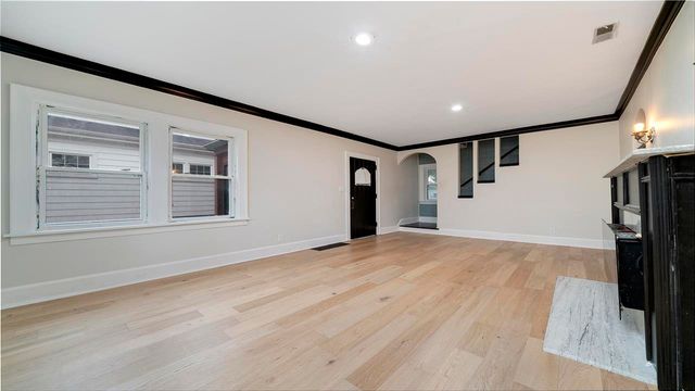 1611 Jackson Street, Rockford, IL 61107