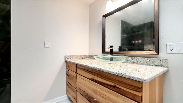 1611 Jackson Street, Rockford, IL 61107