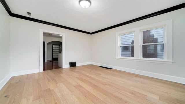 1611 Jackson Street, Rockford, IL 61107