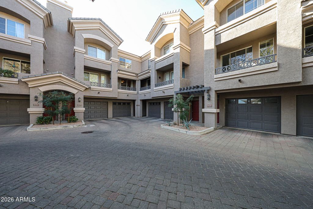 4455 E PARADISE VILLAGE Parkway S 1028, Phoenix, AZ 85032