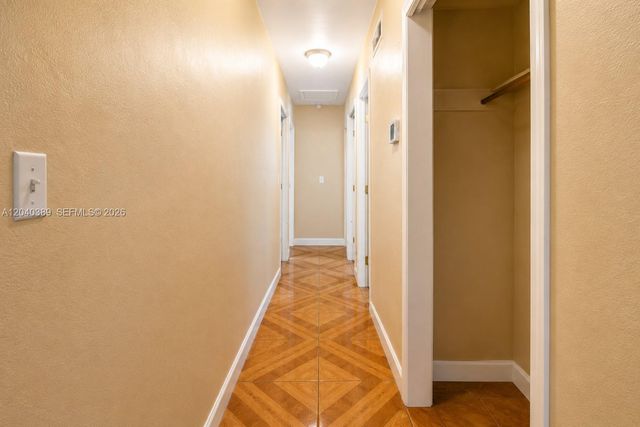 2950 NW 173rd Ter, Miami Gardens, FL 33056