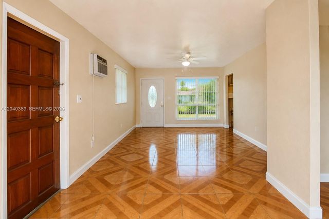 2950 NW 173rd Ter, Miami Gardens, FL 33056