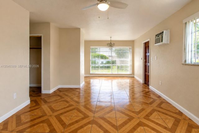 2950 NW 173rd Ter, Miami Gardens, FL 33056