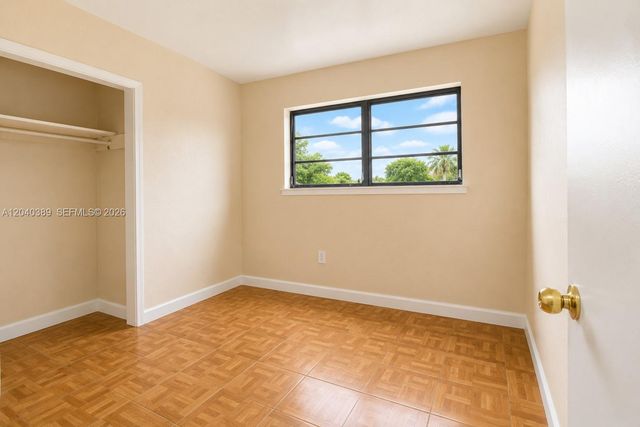 2950 NW 173rd Ter, Miami Gardens, FL 33056