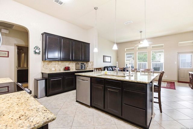 318 Tree Swallow, San Antonio, TX 78253