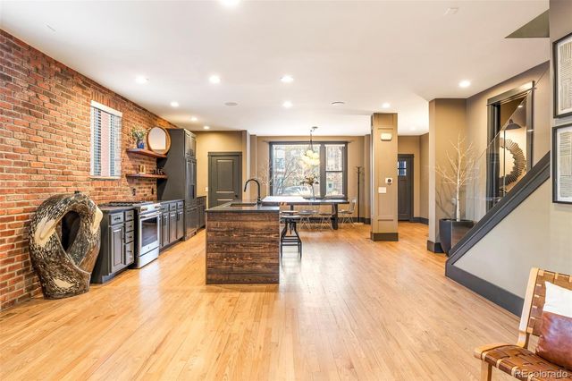 943 N Clarkson Street, Denver, CO 80218