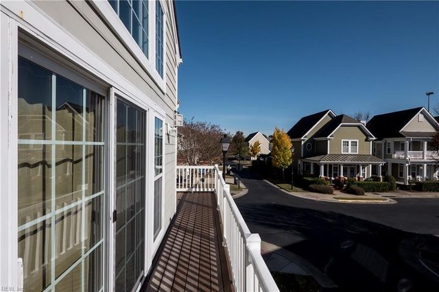 8122 Lee Hall AVE, Suffolk, VA 23435