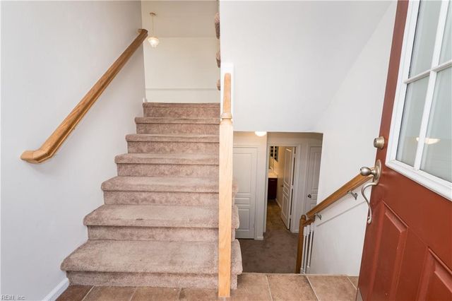 8122 Lee Hall AVE, Suffolk, VA 23435