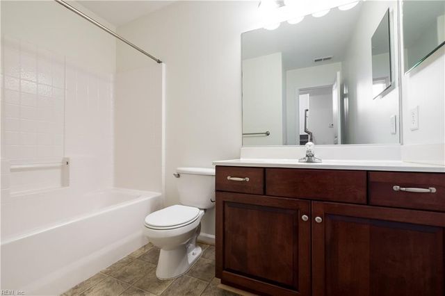 8122 Lee Hall AVE, Suffolk, VA 23435