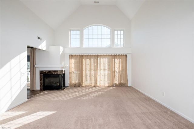 8122 Lee Hall AVE, Suffolk, VA 23435