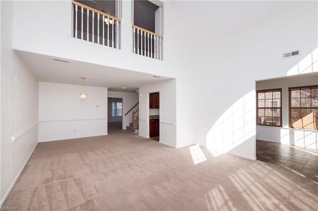 8122 Lee Hall AVE, Suffolk, VA 23435