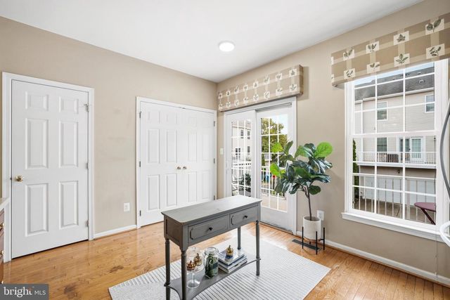 42813 FLANNIGAN TER, Chantilly, VA 20152