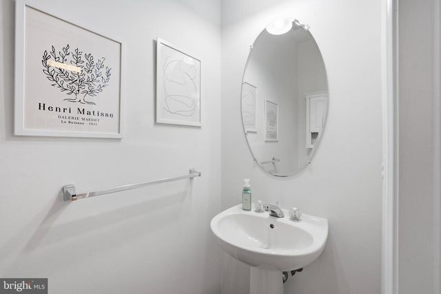 42813 FLANNIGAN TER, Chantilly, VA 20152
