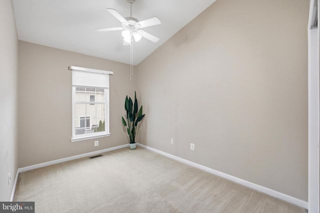 42813 FLANNIGAN TER, Chantilly, VA 20152