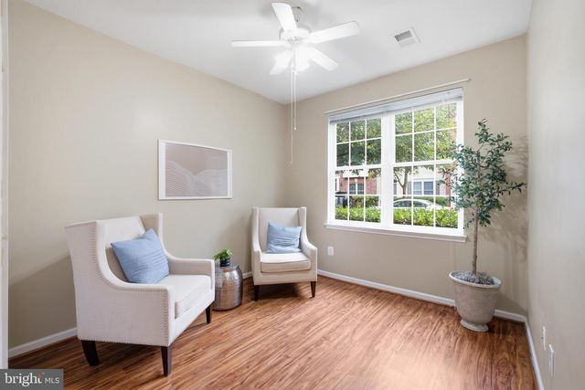 42813 FLANNIGAN TER, Chantilly, VA 20152
