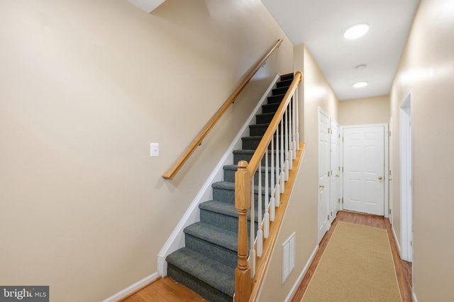 42813 FLANNIGAN TER, Chantilly, VA 20152