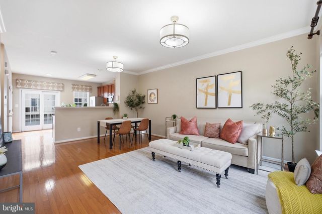 42813 FLANNIGAN TER, Chantilly, VA 20152