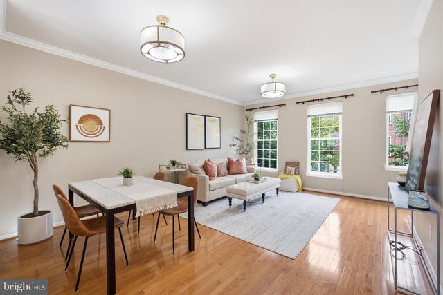 42813 FLANNIGAN TER, Chantilly, VA 20152