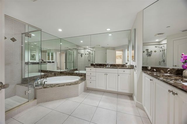 14041 BELLAGIO WAY 214, Osprey, FL 34229