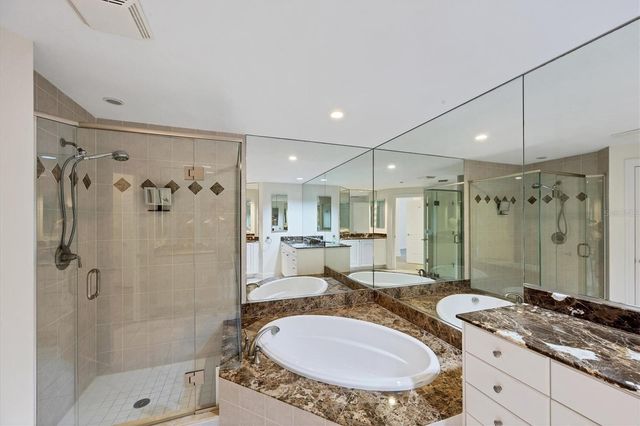 14041 BELLAGIO WAY 214, Osprey, FL 34229