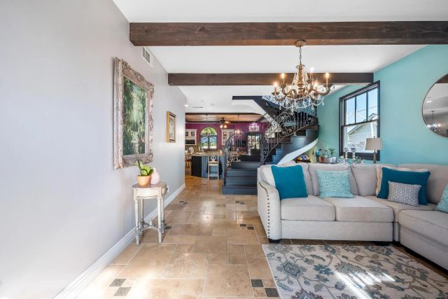 523 Hatherly St, Vista, CA 92083