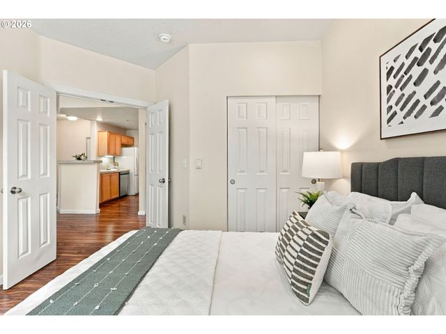 1831 Ne 101ST Ave 102, Hillsboro, OR 97006