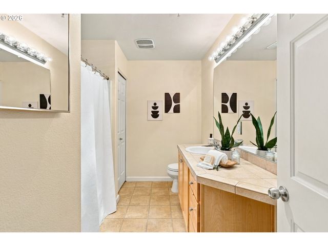 1831 Ne 101ST Ave 102, Hillsboro, OR 97006