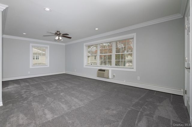 55 Fairfield Way HE03, Commack, NY 11725