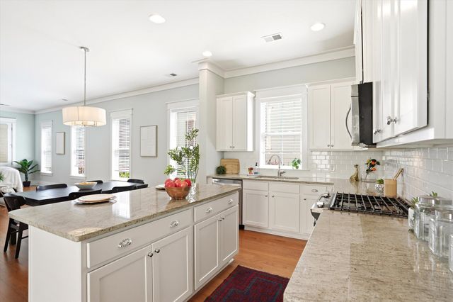 1048 Hills Plantation Drive, Charleston, SC 29412