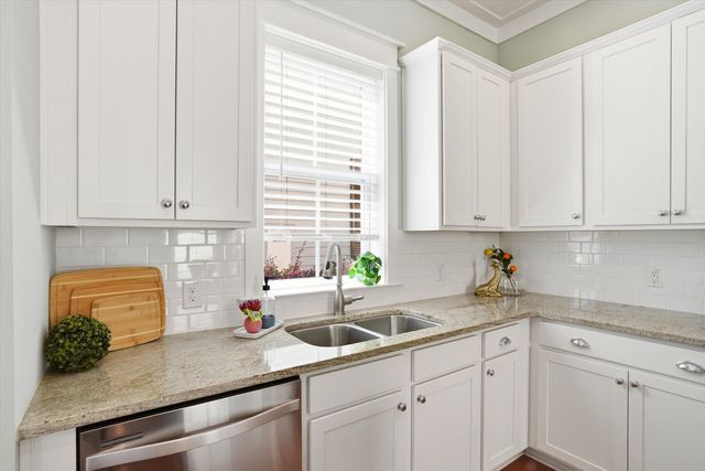 1048 Hills Plantation Drive, Charleston, SC 29412
