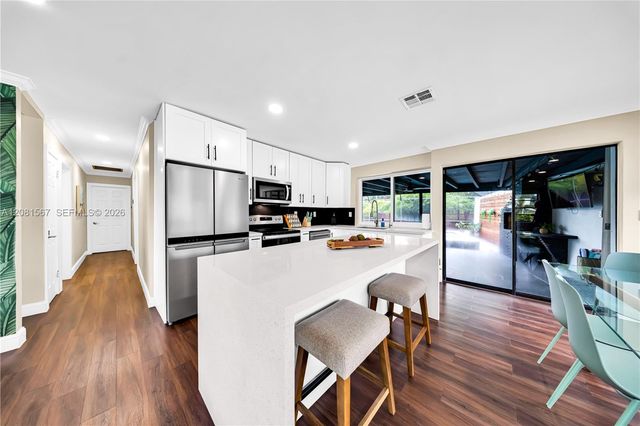 10275 SW 112th Street, Miami, FL 33176