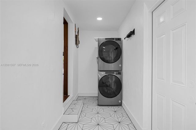 10275 SW 112th Street, Miami, FL 33176