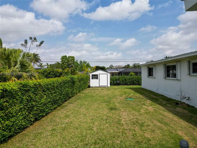 10275 SW 112th Street, Miami, FL 33176