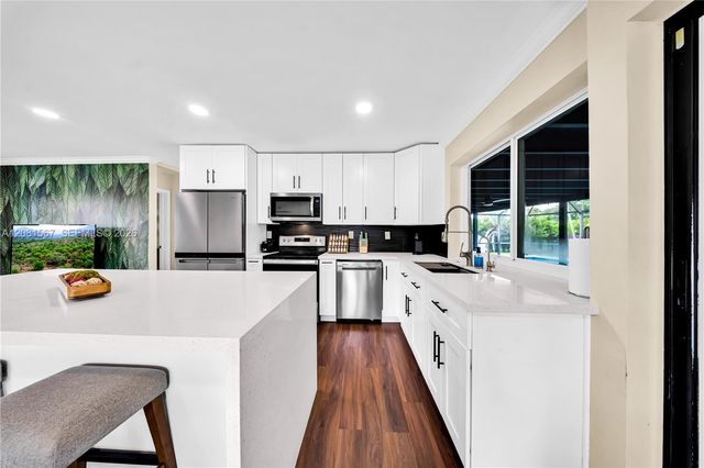 10275 SW 112th Street, Miami, FL 33176