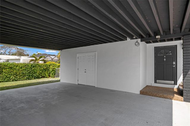 10275 SW 112th Street, Miami, FL 33176