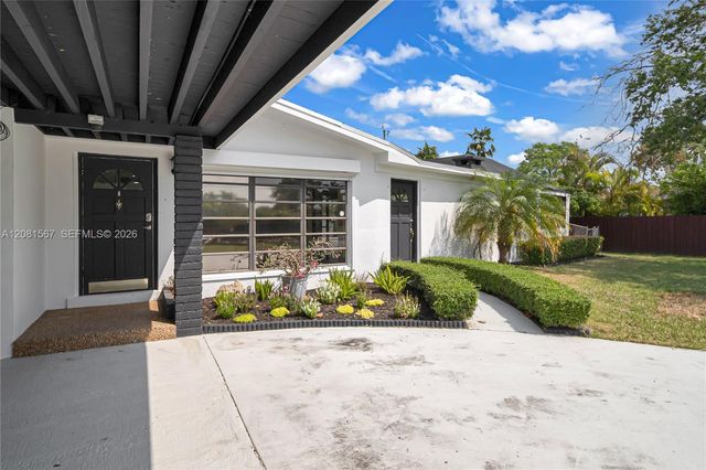 10275 SW 112th Street, Miami, FL 33176