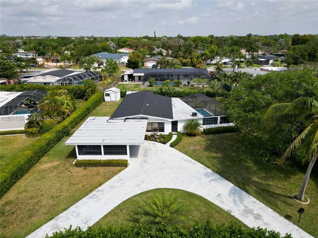 10275 SW 112th Street, Miami, FL 33176