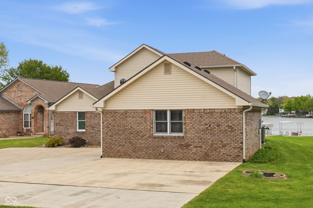 131 Patriots Landing, Fillmore, IN 46128