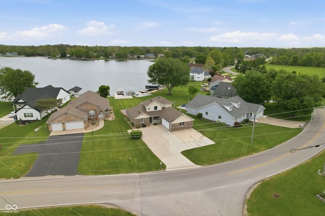 131 Patriots Landing, Fillmore, IN 46128