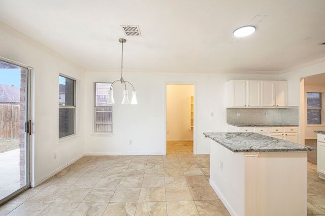 4800 Sleepy Ridge Circle, Fort Worth, TX 76133