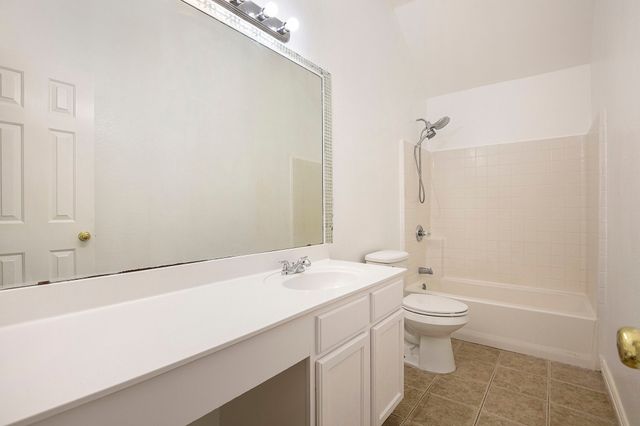 4800 Sleepy Ridge Circle, Fort Worth, TX 76133