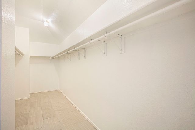 4800 Sleepy Ridge Circle, Fort Worth, TX 76133