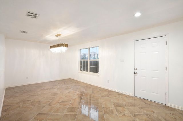 4800 Sleepy Ridge Circle, Fort Worth, TX 76133